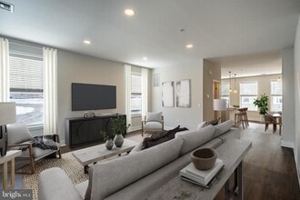 Building Photo - 302 Arya Ln