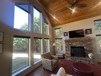 Building Photo - 164 Sager Ln