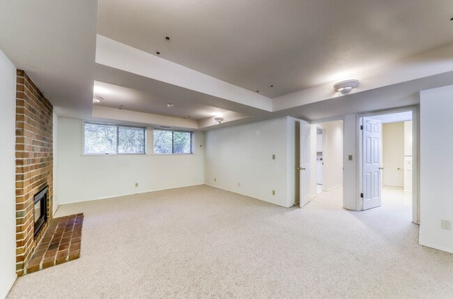 Building Photo - 3 Bedroom Home on Peaceful Property