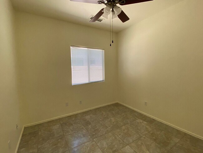 Building Photo - Available Now For Move In! Beautiful 4Bed/...