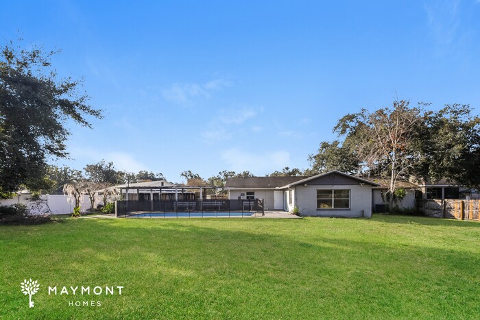 Building Photo - 1234 Durham Dr