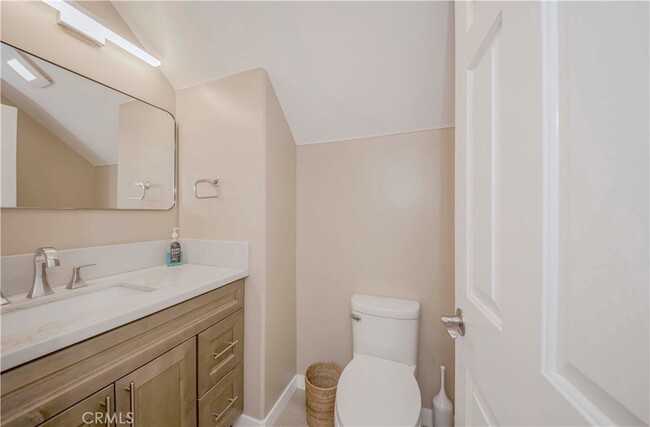 Building Photo - 5338 Chariton Ave