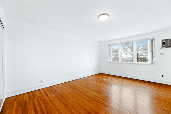 Building Photo - 12450 Knights Rd