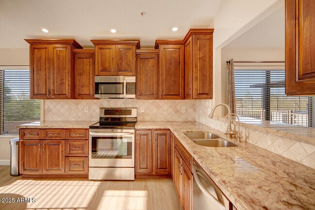 Building Photo - 10278 E Tierra Buena Ln