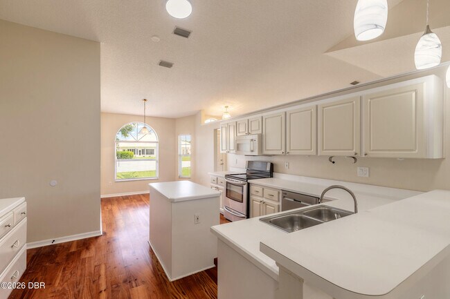 Building Photo - 109 Brookhollow Cir
