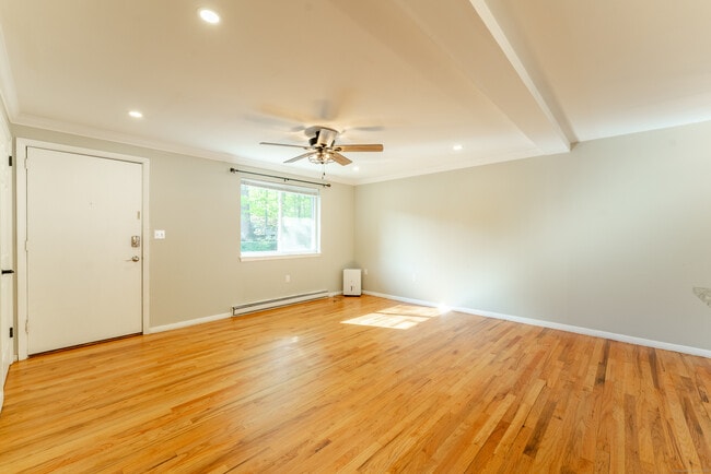 Building Photo - 1538 CT-12