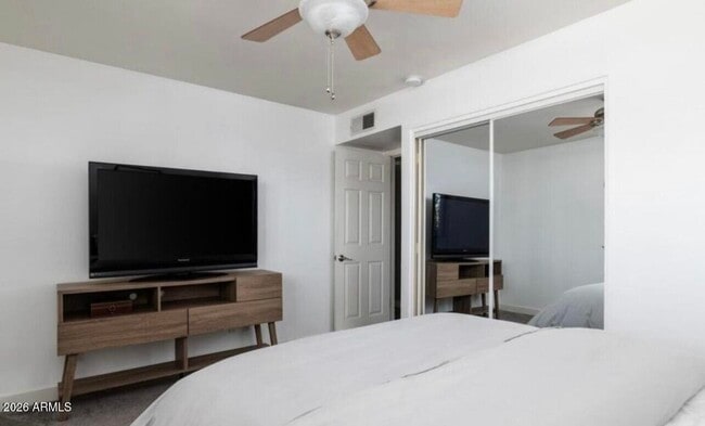 Building Photo - 225 E Minton Dr