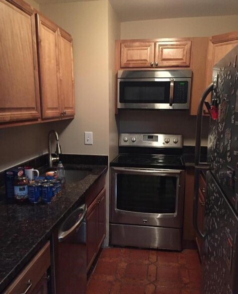 Primary Photo - 28 Symphony Rd