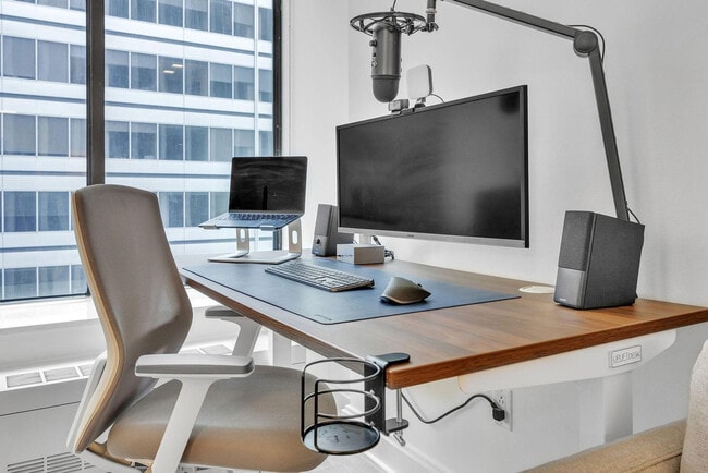 Building Photo - 16 Dupont St