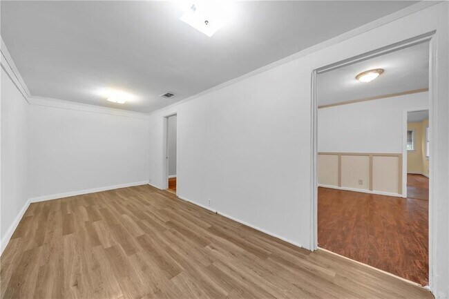 Building Photo - 4813 Chaudron Dr