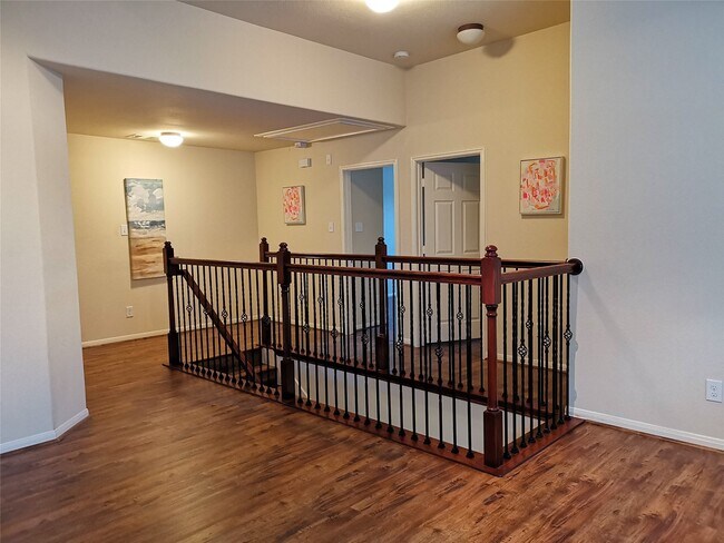 Building Photo - 2302 Waterford Park St