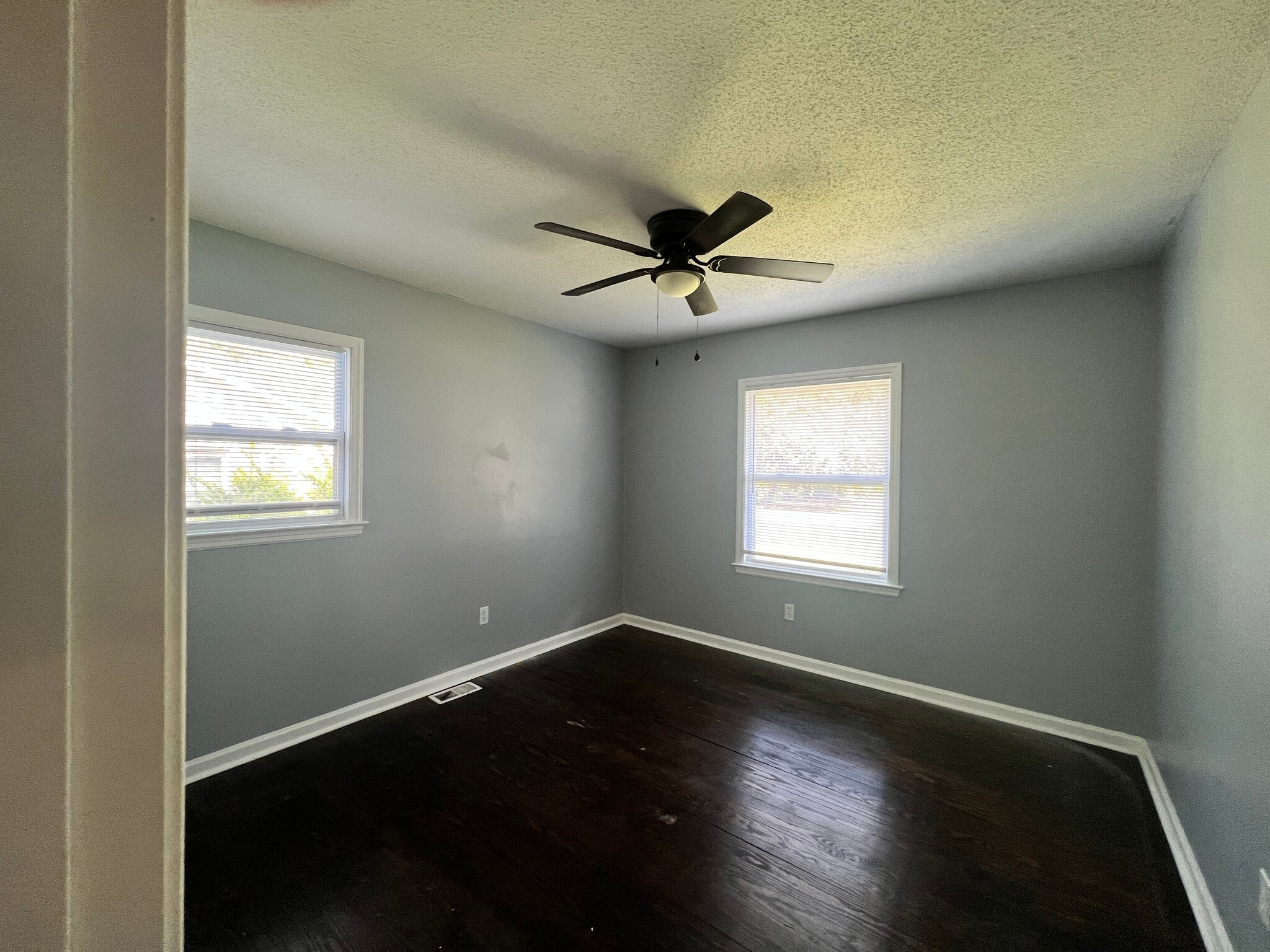 Building Photo - 109 Shearin Hills Dr