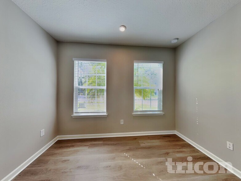 Building Photo - 11126 Daybreak Glen