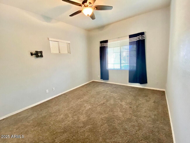 Building Photo - 11760 E Clinton St