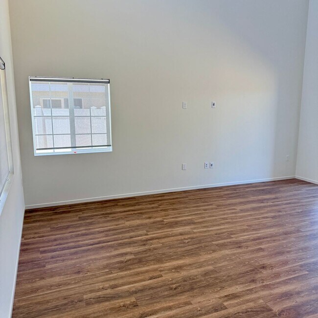 Building Photo - 11712 Sebastian Rd