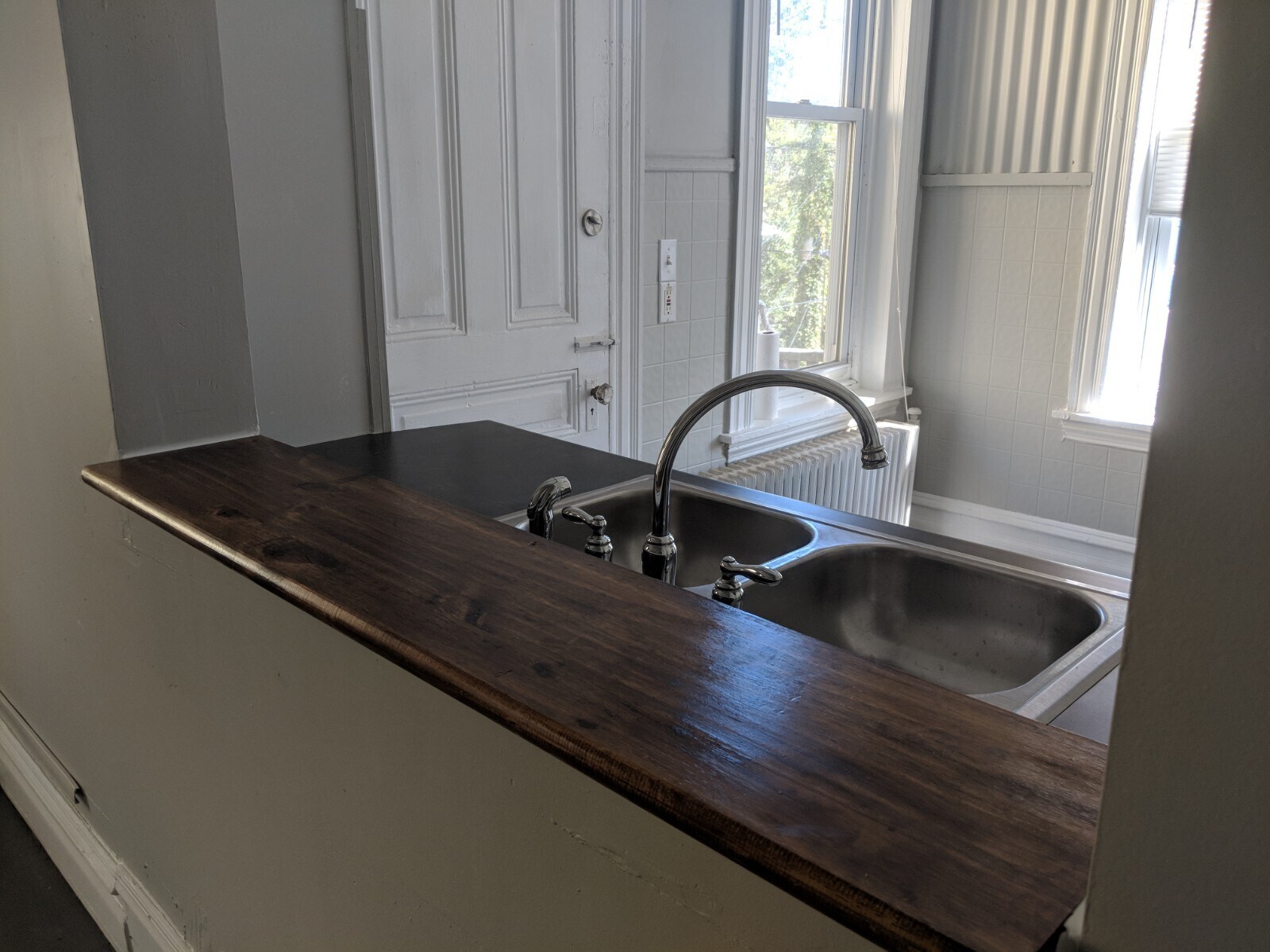 Building Photo - 935 N 5th St