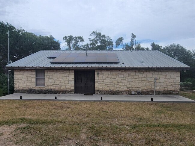 Building Photo - 24369 Bingham Creek Rd