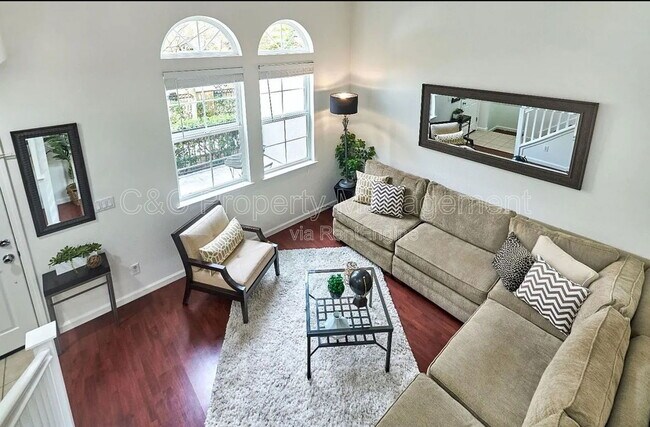 Building Photo - 2125 Winepol Loop