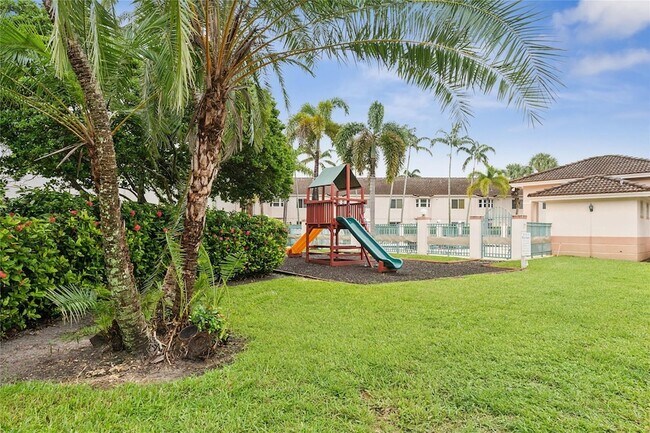 Building Photo - 2173 NW 78th Ave