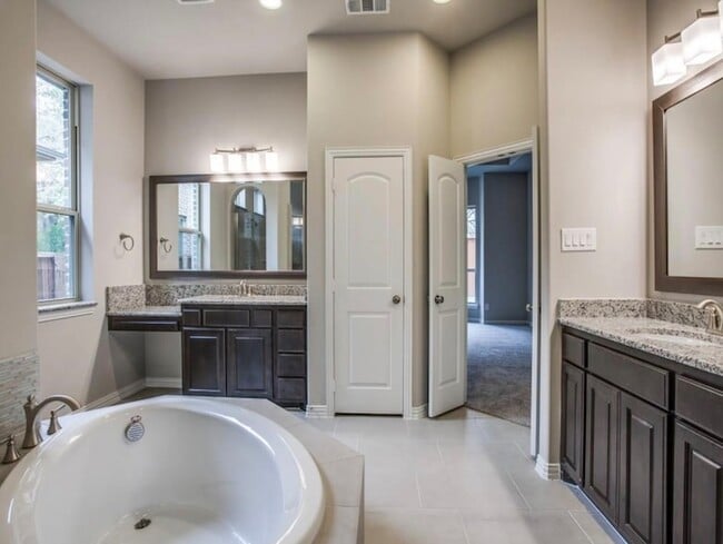 Building Photo - 6812 Humboldt Pl