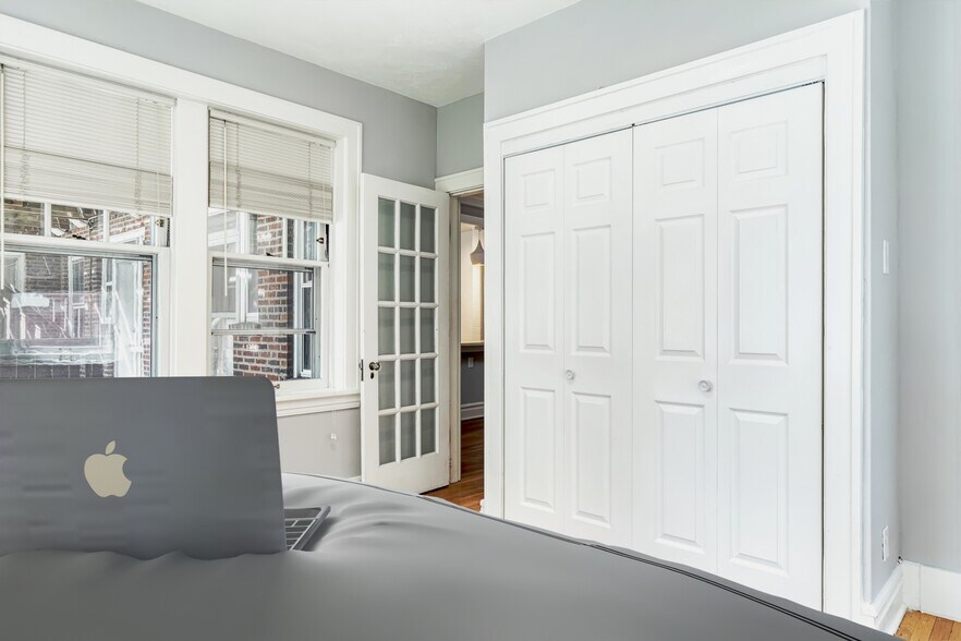 Building Photo - 7244 Forsyth Blvd