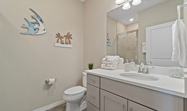 Building Photo - 6598 Carlinga Dr