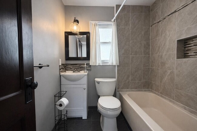 Building Photo - 1259 Humphrey Ave