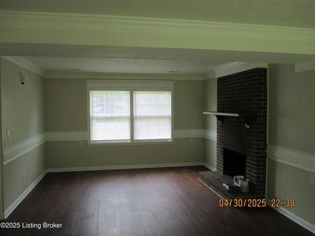 Building Photo - 4761 Shenandoah Dr
