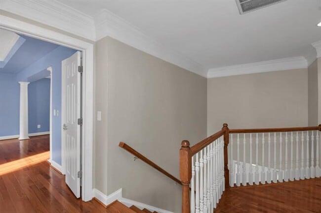 Building Photo - 9540 Parsonage Ln