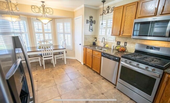 Building Photo - 4803 Black Stone St