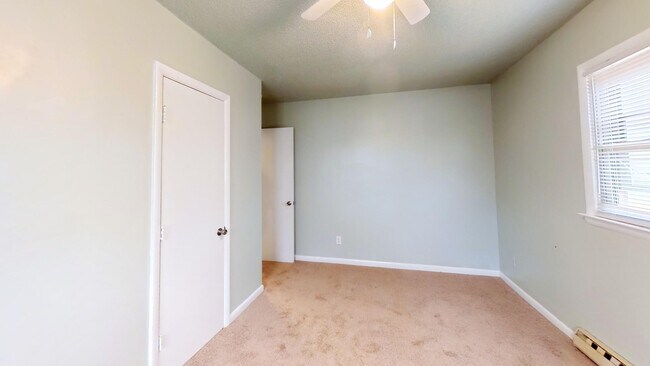 Building Photo - 3695 Weyland Dr