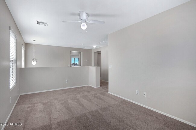 Building Photo - 1696 S Falcon Dr