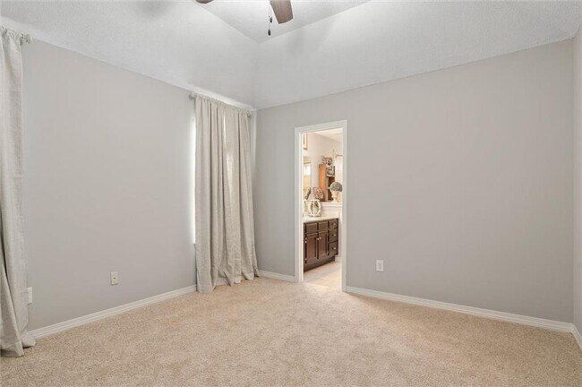 Building Photo - 1051 McNeil Ave