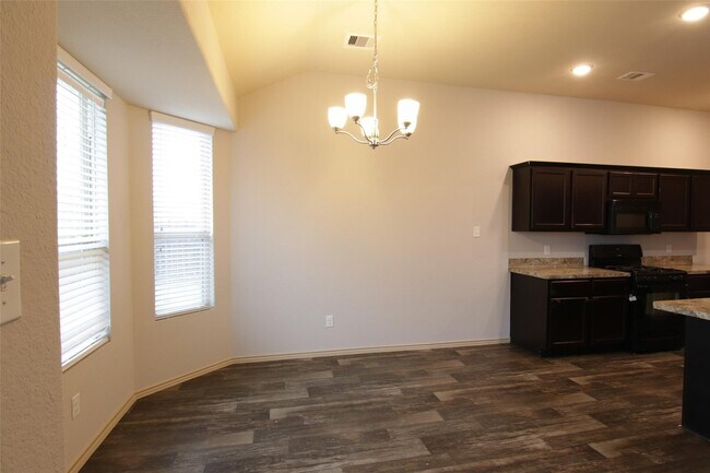 Building Photo - 20419 Newcastle Ridge Ln