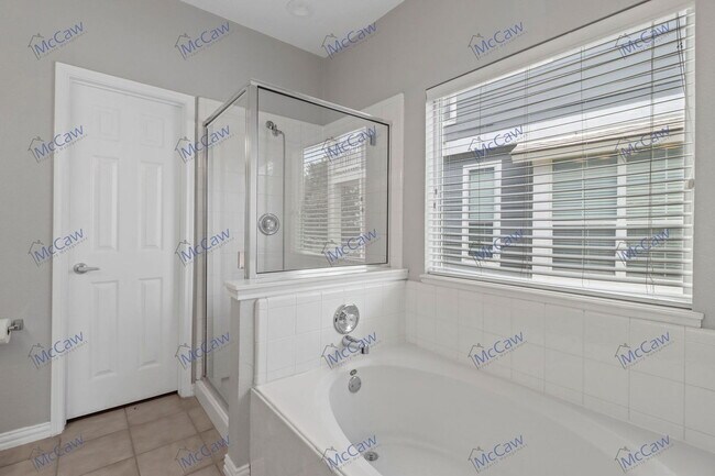 Building Photo - 9405 Waterman Dr