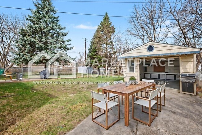 Building Photo - 14653 Ego Ave