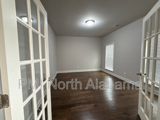 Building Photo - 20 Crimson Cloud SW