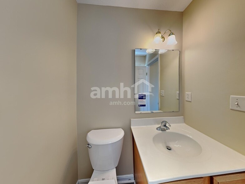 Building Photo - 3132 Summit Run Dr