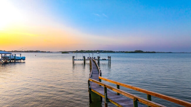 Building Photo - 3501 SE Kubin Ave