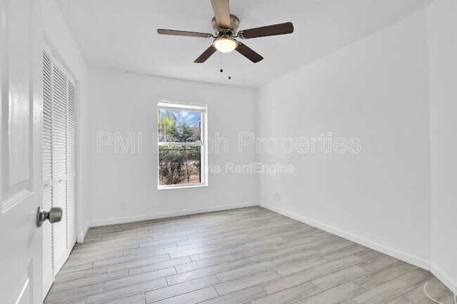 Building Photo - 13900 Folkestone Cir