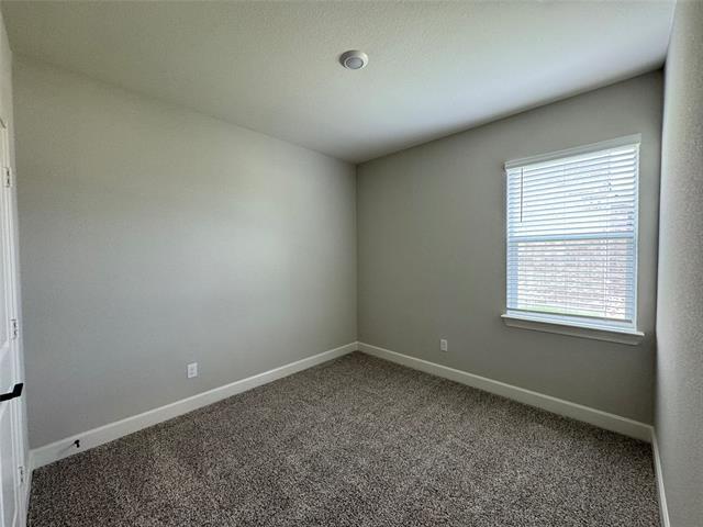 Building Photo - 713 Emerson Dr
