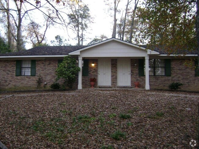 Building Photo - 117 /119 Cecil Ln