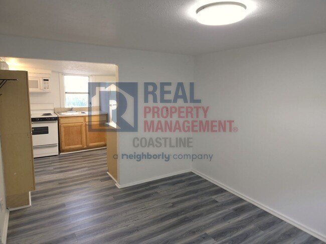 Building Photo - Village of the Arts Charmer — Updated 2BR Home with Detached 1BR Cottage