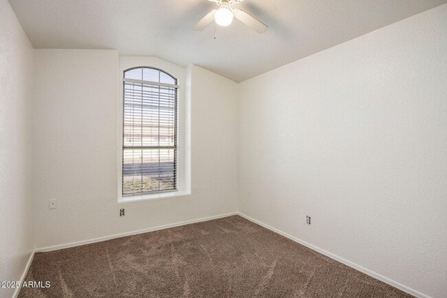 Building Photo - AVAILABLE NOW IN GREAT AVONDALE LOCATION!!!