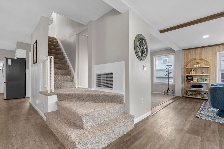 Building Photo - 11 Seaview Ave