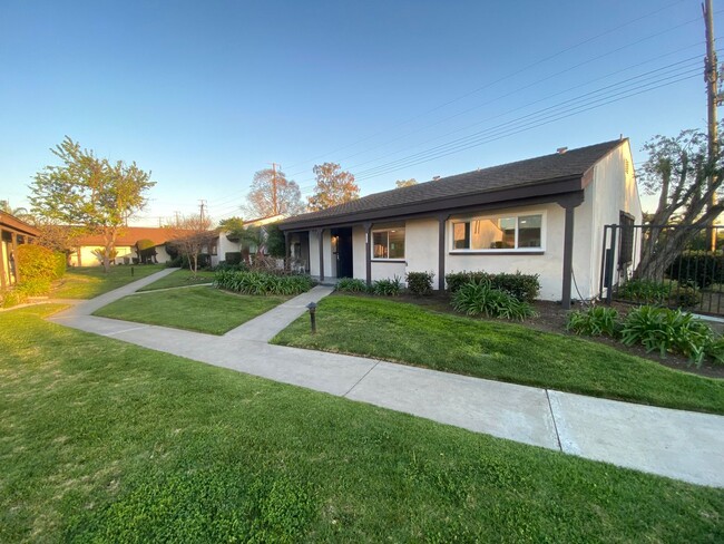 Primary Photo - Beautifully Remodeled 3 Bedroom Anaheim Co...