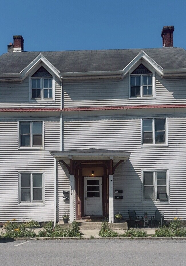 Primary Photo - 149 N 2nd St