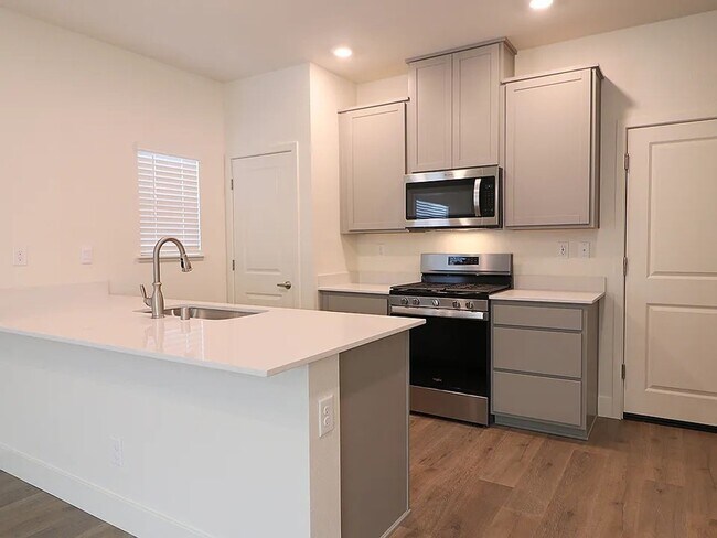 Building Photo - REDUCED - BRAND NEW - GRANITE - STAINLESS ...