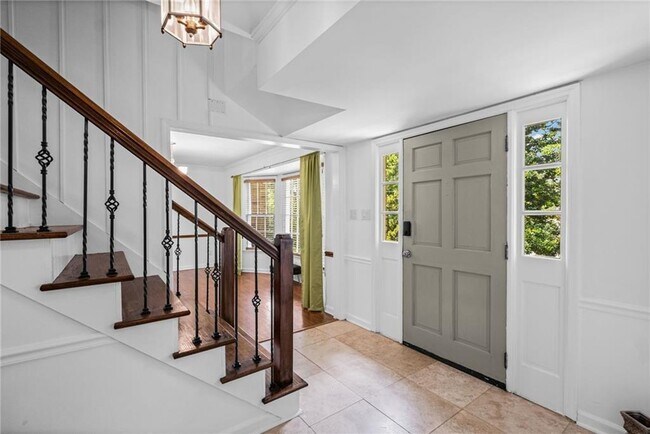 Building Photo - 5291 Manhasset Cove