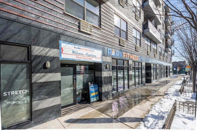 Building Photo - 527 Coney